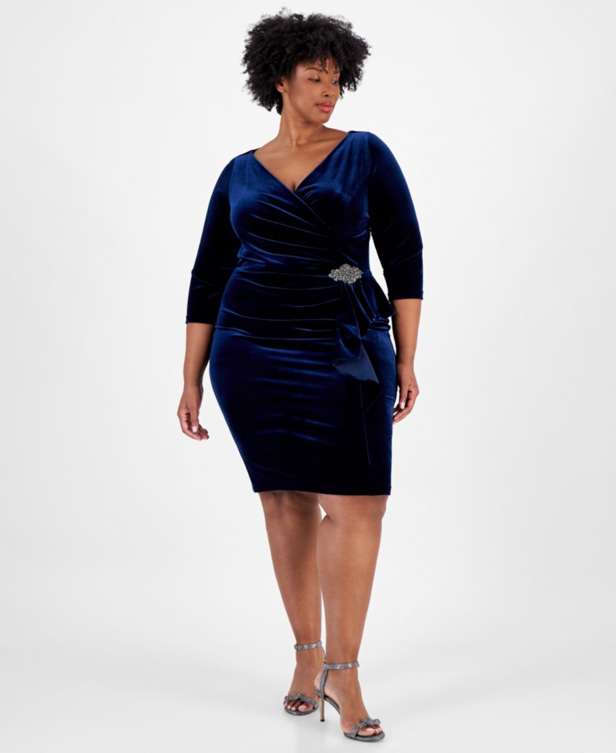 Бархатное платье большого размера с боковой оборкой и отделкой Alex Evenings, Imperial
Бархатное платье большого размера с боковой оборкой и отделкой Alex Evenings, Imperial