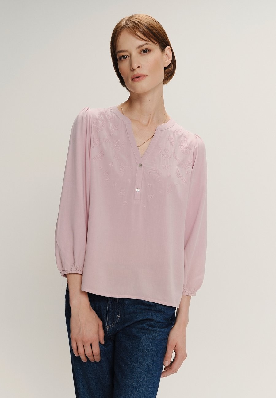 Блуза Greenpoint Blouse, Mottled Light Pink
Блуза Greenpoint Blouse, Mottled Light Pink
