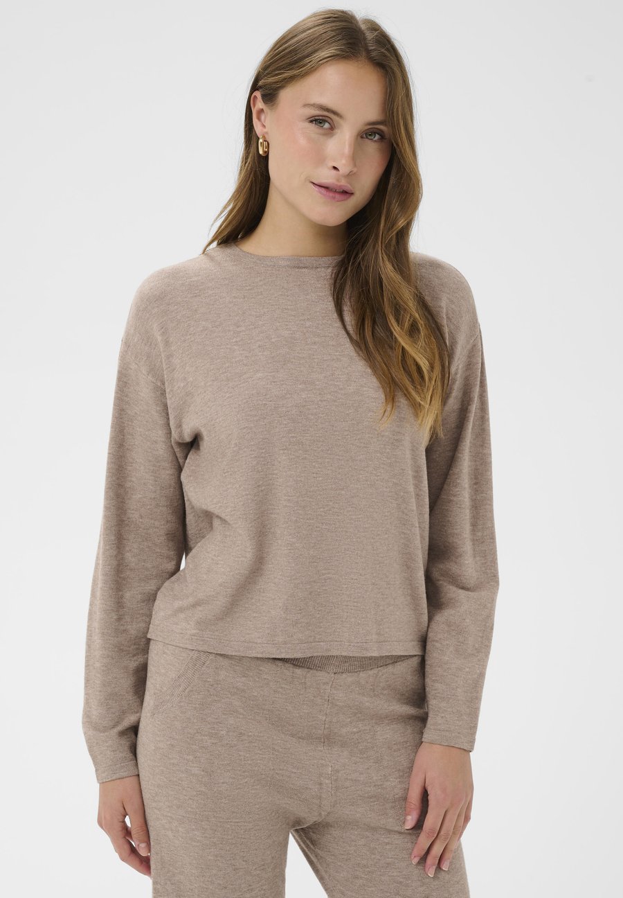 Джемпер Saint Tropez AAMBERSZ, Mocha Meringue Melange/Mottled Beige
Джемпер Saint Tropez AAMBERSZ, Mocha Meringue Melange/Mottled Beige