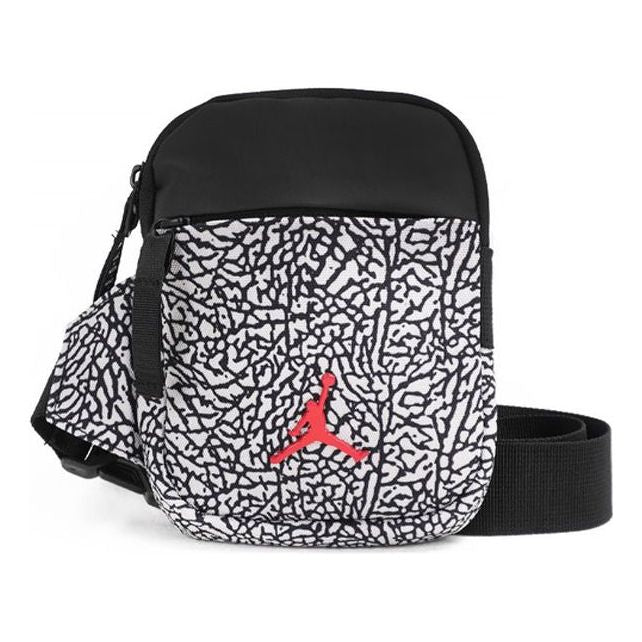 Сумка Air Jordan Airborne Hip Bag 'Black'
Сумка Air Jordan Airborne Hip Bag 'Black'