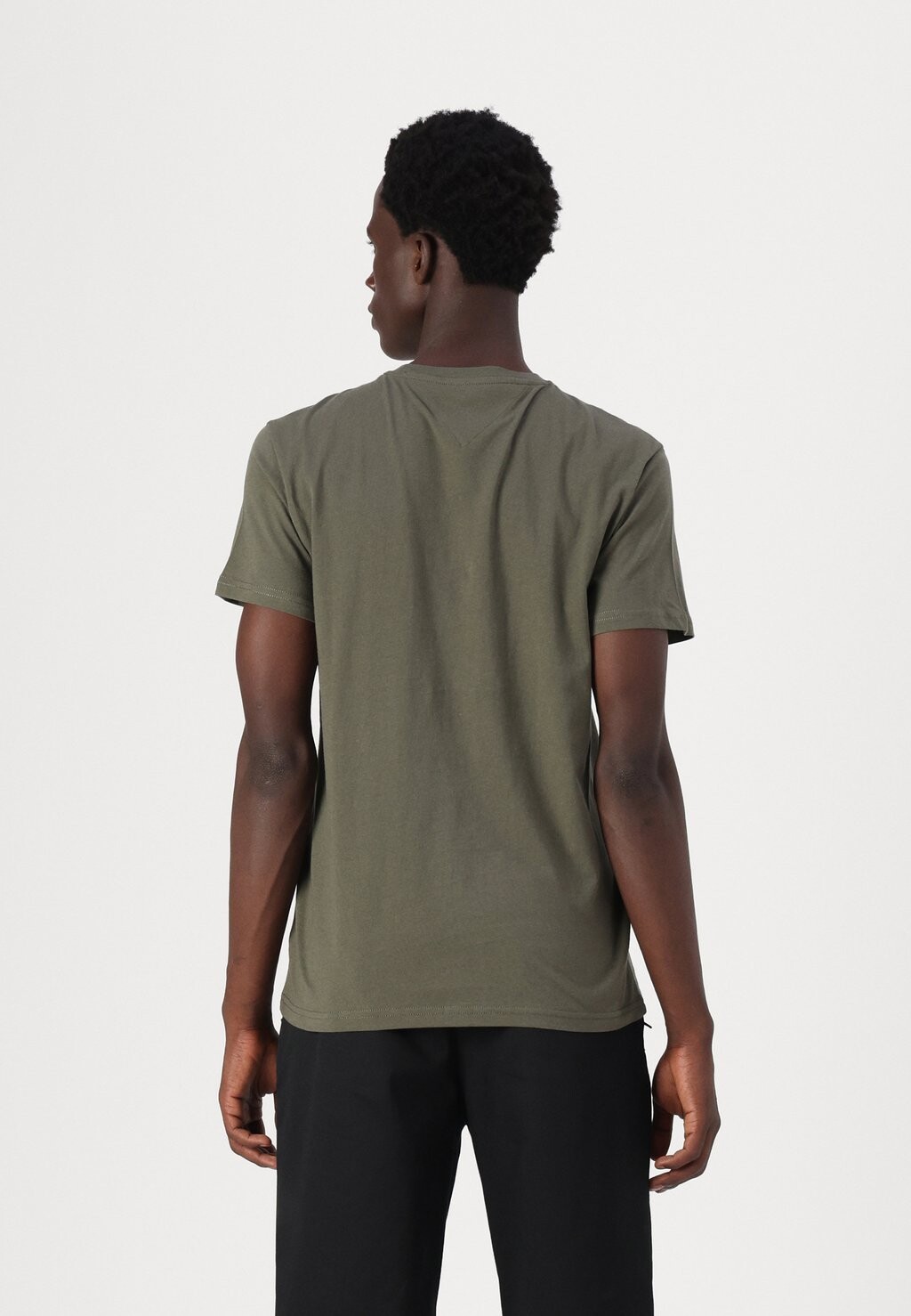 Базовая футболка LINEAR CHEST TEE Tommy Jeans, темно-зеленый
Базовая футболка LINEAR CHEST TEE Tommy Jeans, темно-зеленый