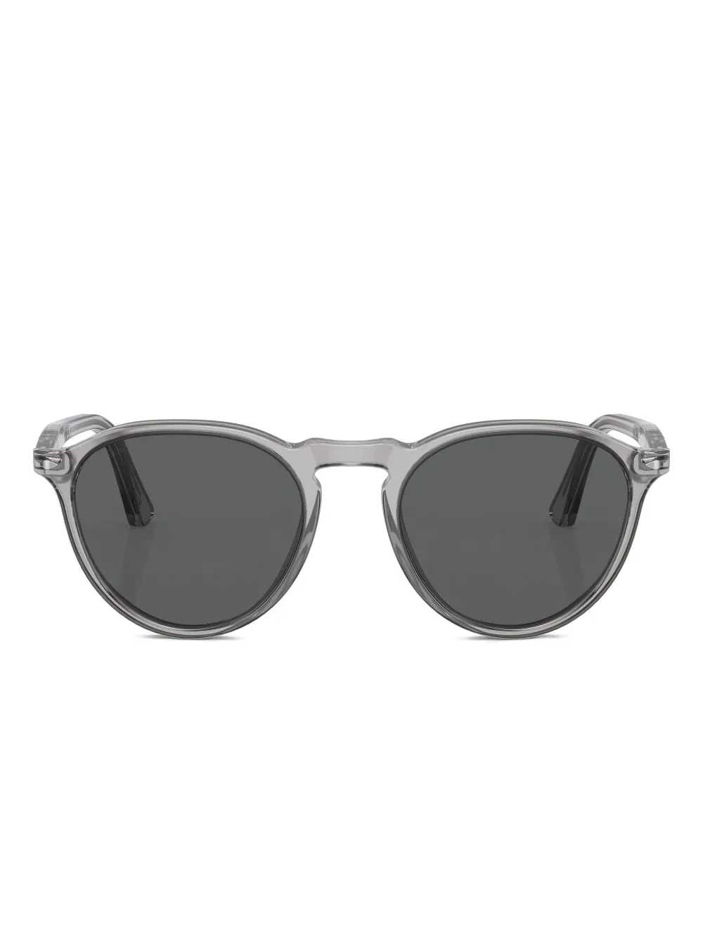 Солнцезащитные очки в круглой оправе Persol, серый
Солнцезащитные очки в круглой оправе Persol, серый