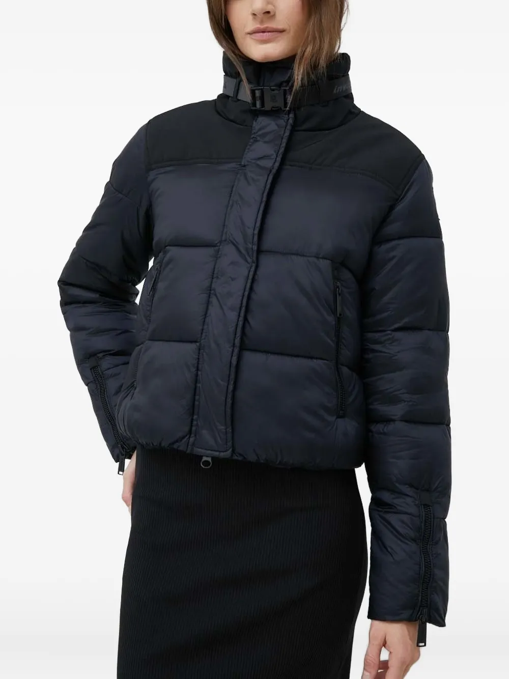 Стеганая куртка Invicta, черный
Стеганая куртка Invicta, черный