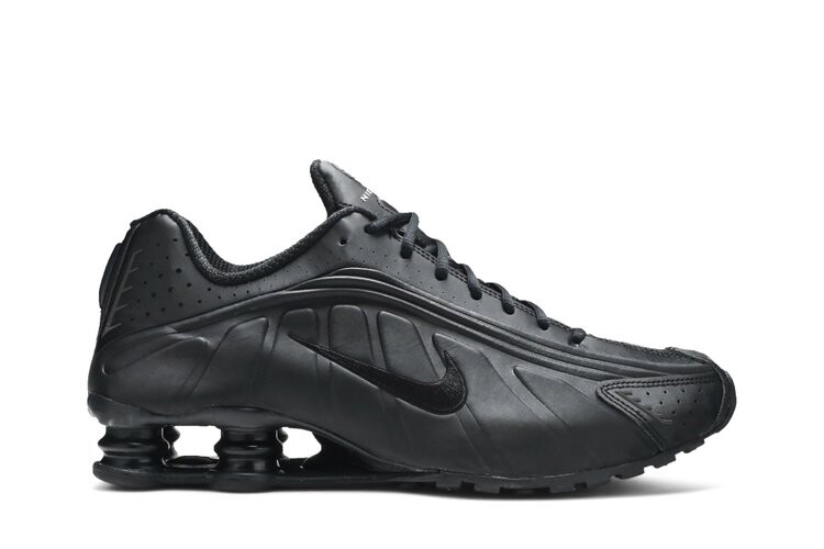 Кроссовки Nike Shox R4 'Triple Black', черный
Кроссовки Nike Shox R4 'Triple Black', черный