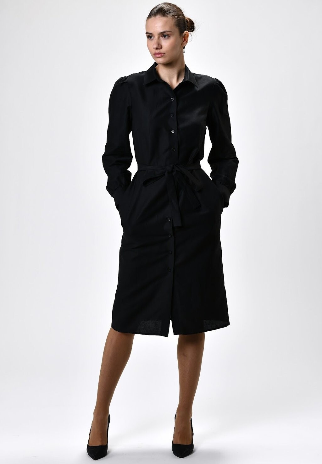Платье-рубашка IZABELA Sangar, черный
Платье-рубашка IZABELA Sangar, черный