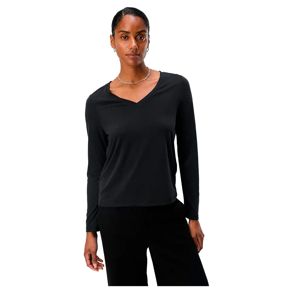 Лонгслив Object Annie Re, черный
Лонгслив Object Annie Re, черный