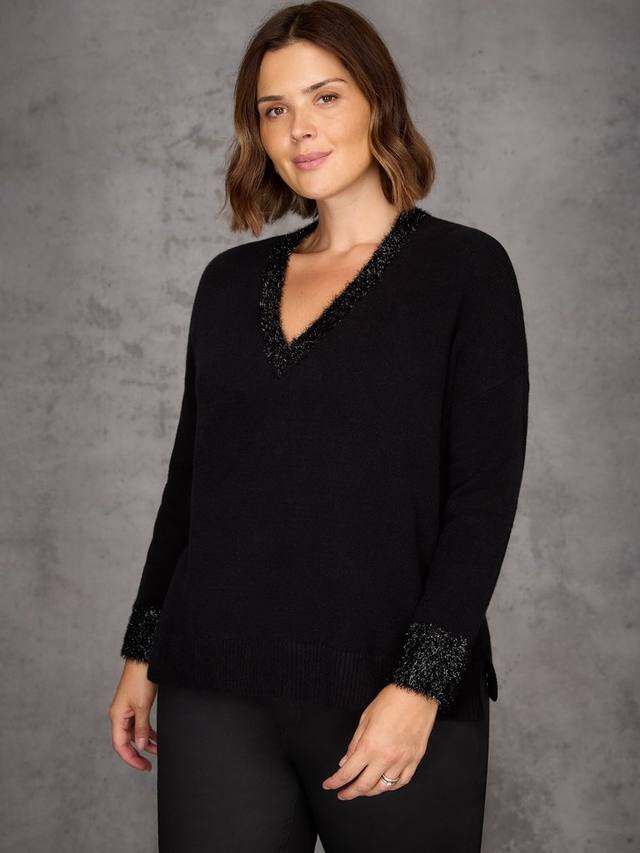 Свитер с V-образным вырезом и блестящей отделкой Live Unlimited, Black
Свитер с V-образным вырезом и блестящей отделкой Live Unlimited, Black