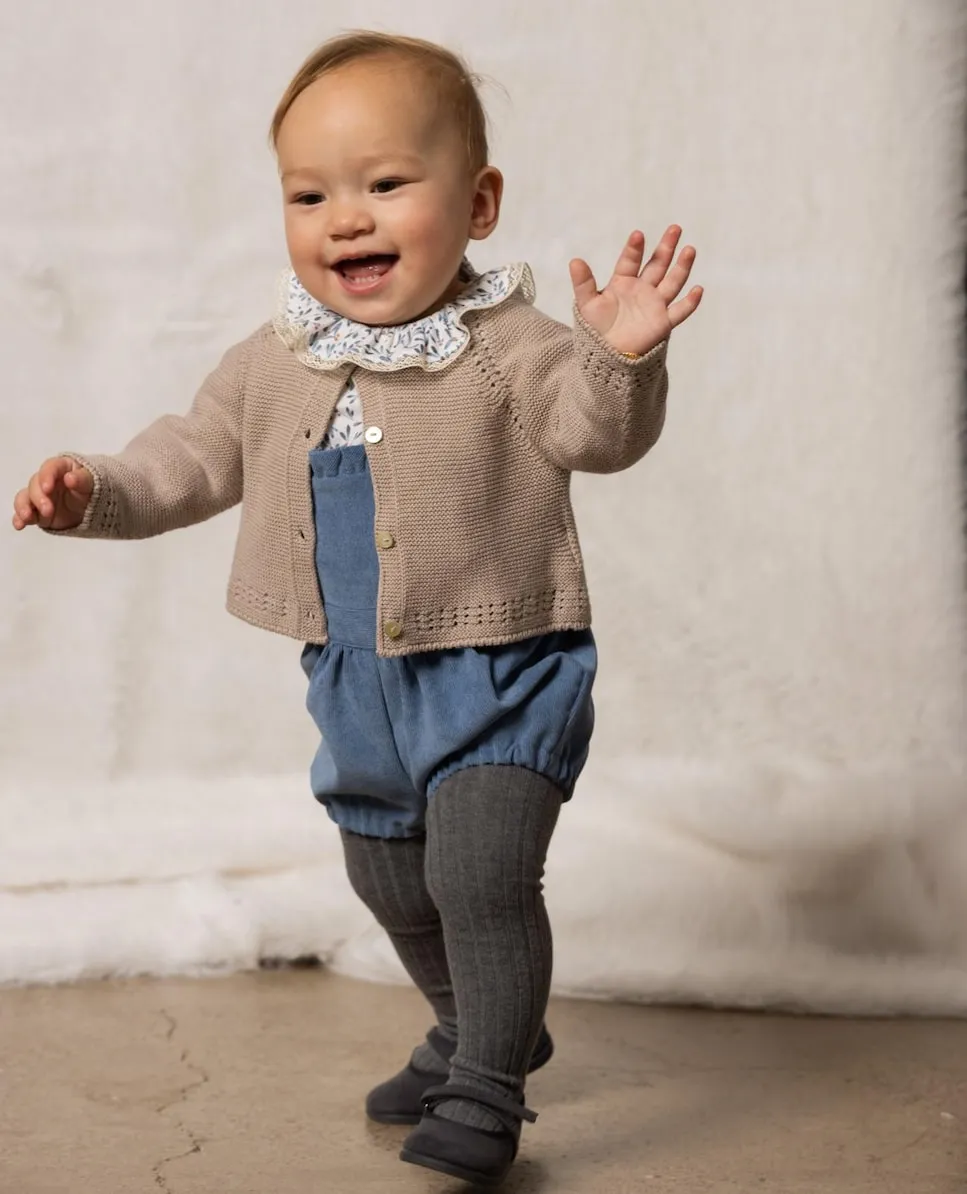 Детский нагрудник с оборкой Fina Ejerique, синий
Детский нагрудник с оборкой Fina Ejerique, синий