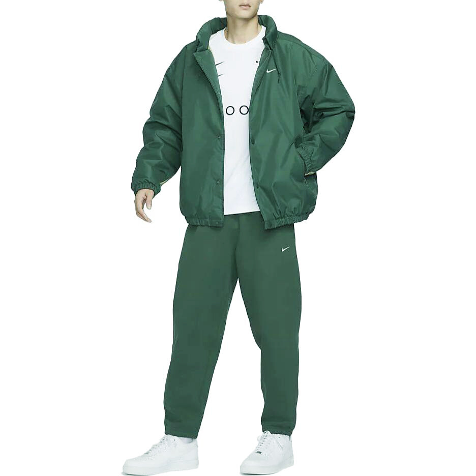 Куртка мужская елово-зеленая Nike, зеленый
Куртка мужская елово-зеленая Nike, зеленый