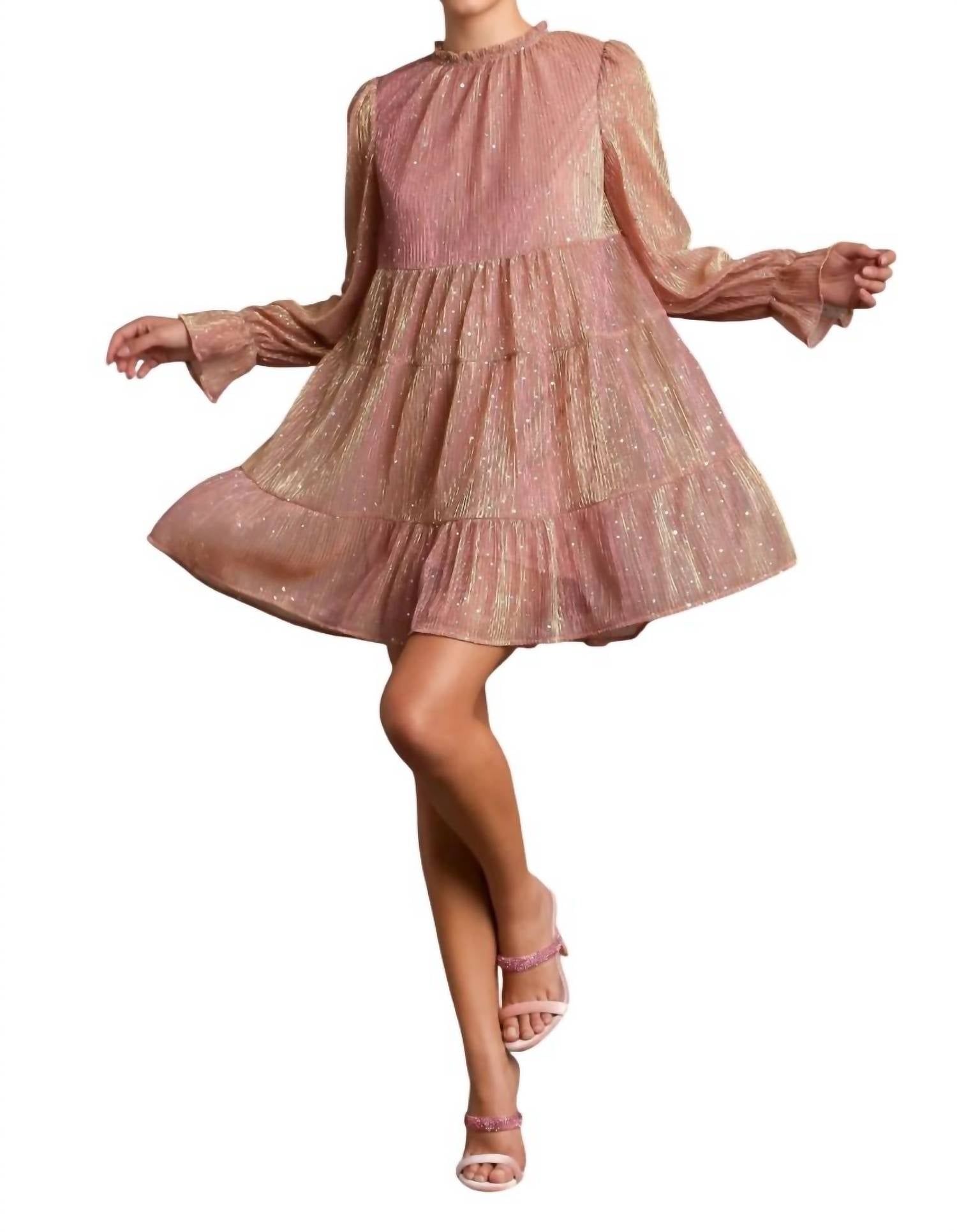 Розово-золотое металлизированное платье с рюшами и стразами Umgee