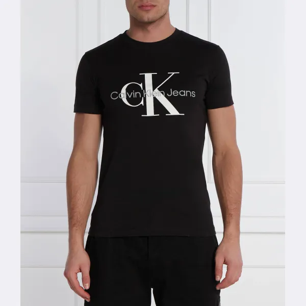 Футболка с монологом приталенного кроя Calvin Klein, черный
Футболка с монологом приталенного кроя Calvin Klein, черный