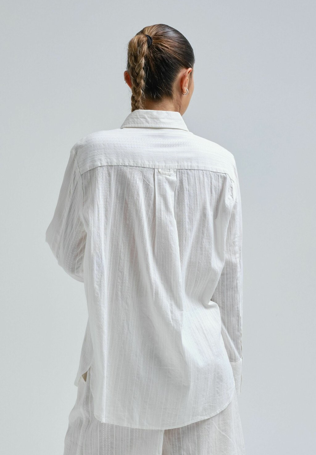 Блузка на пуговицах Seamless Basic, молочный
Блузка на пуговицах Seamless Basic, молочный