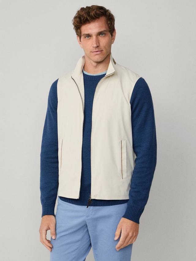 Безрукавный гибридный жилет-джекет Hackett London, Stone Beige
Безрукавный гибридный жилет-джекет Hackett London, Stone Beige