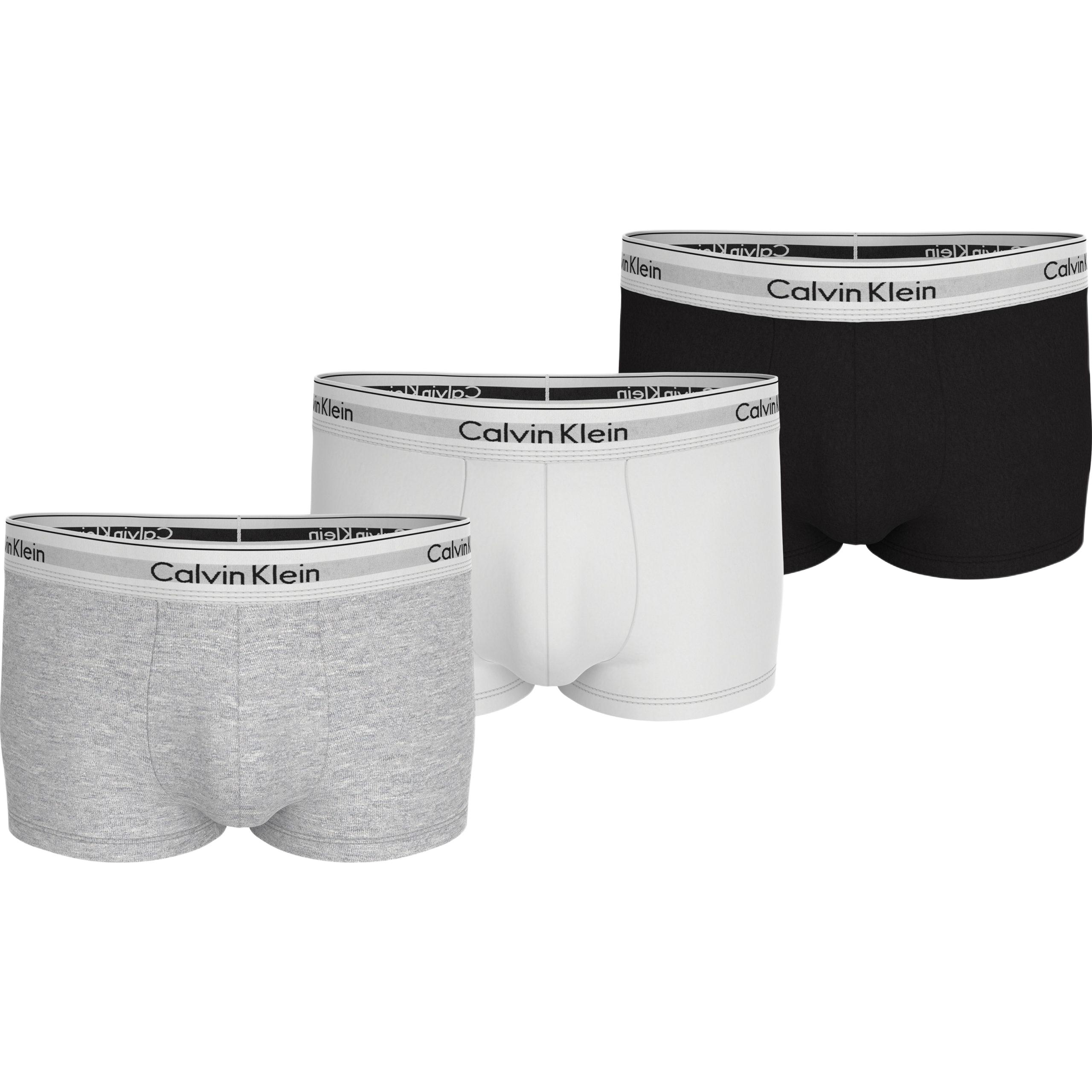 Боксеры с логотипом на поясе, упаковка из трёх штук Calvin Klein, 3 Pack (черный+серый+белый)
Боксеры с логотипом на поясе, упаковка из трёх штук Calvin Klein, 3 Pack (черный+серый+белый)