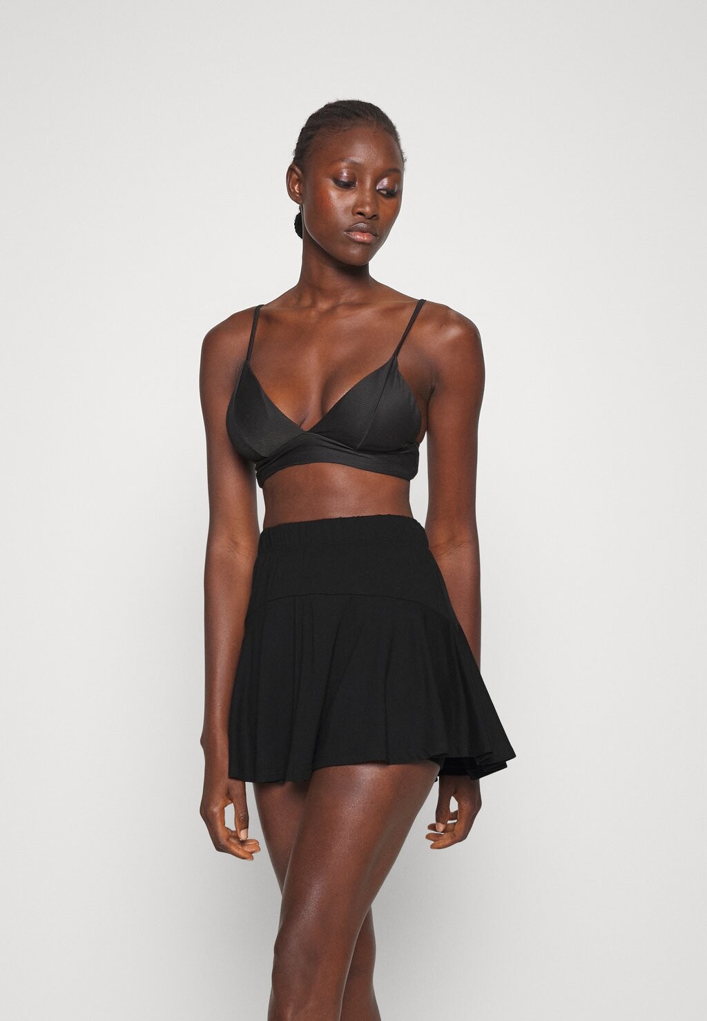 Мини-юбка LASCANA, цвет black
Мини-юбка LASCANA, цвет black