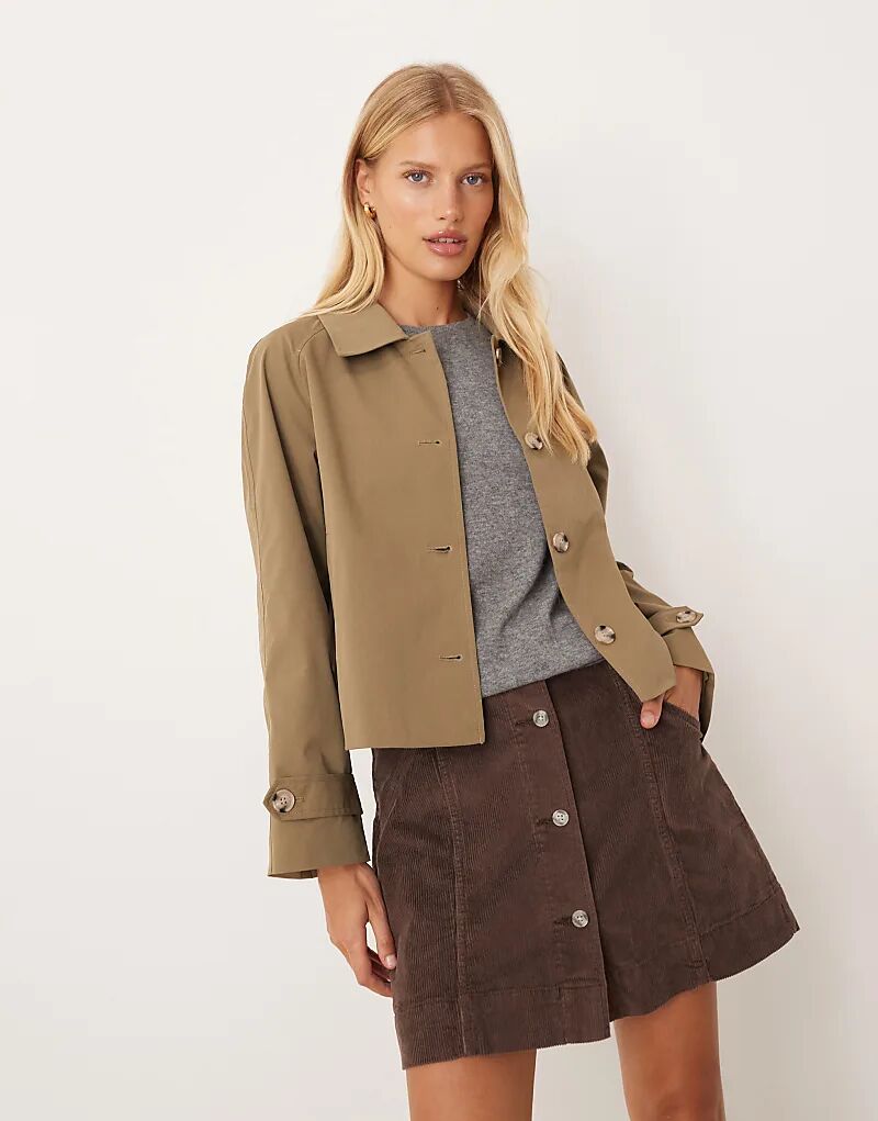 Укороченный тренчкот Vila насыщенного оливково-зеленого цвета
Укороченный тренчкот Vila насыщенного оливково-зеленого цвета