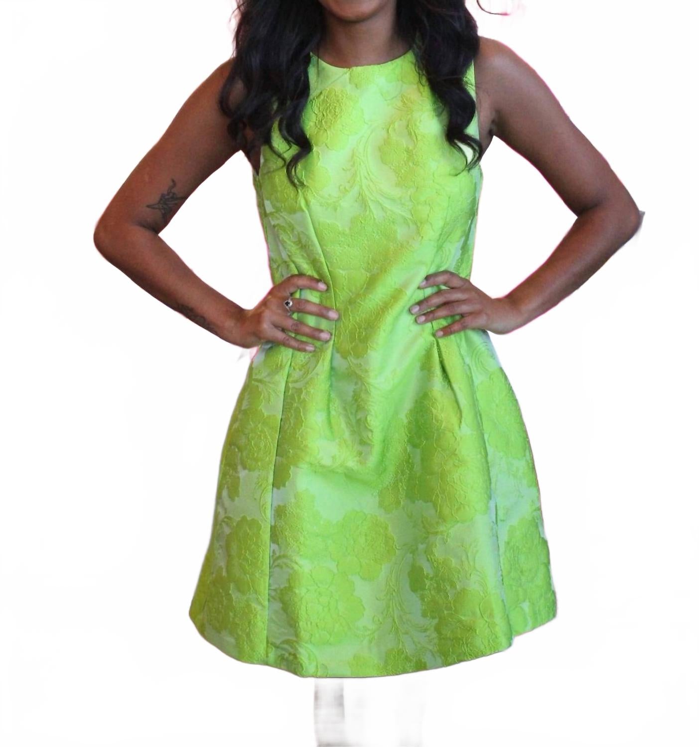 Платье Присцилла в зеленом Entro
Платье Присцилла в зеленом Entro