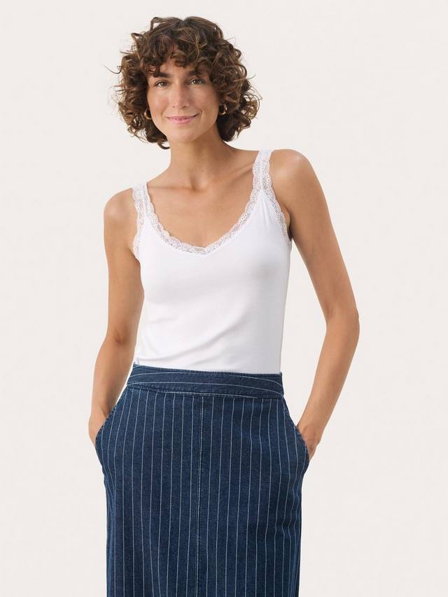 Жилет-топ с кружевной отделкой jelona Part Two, белый
Жилет-топ с кружевной отделкой jelona Part Two, белый