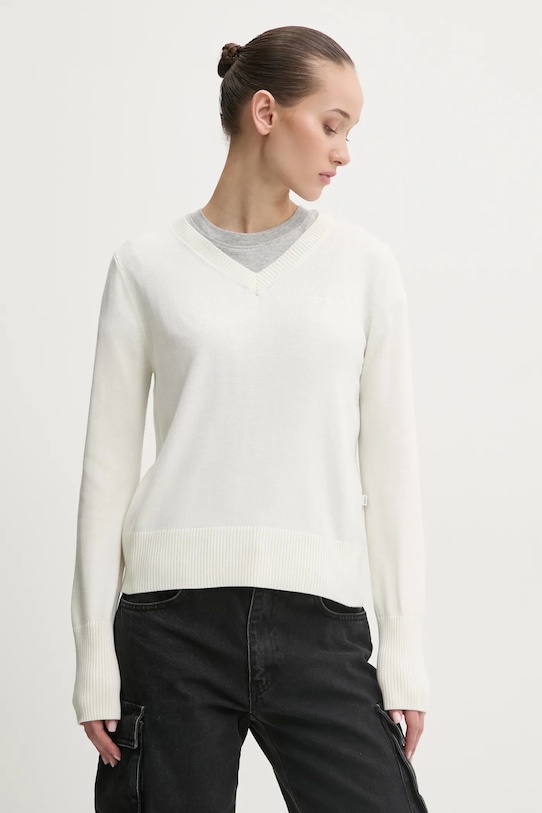 Свитер с добавлением шелка Guess Jeans, бежевый
Свитер с добавлением шелка Guess Jeans, бежевый