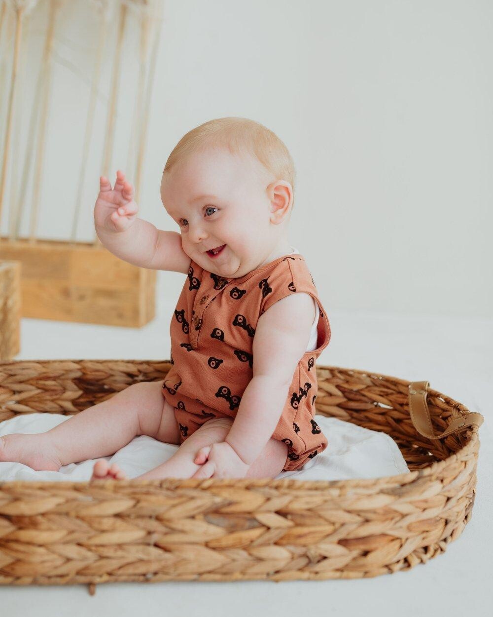 Комбинезон с пузырьками «Два медведя» Turtledove London, коричневый
Комбинезон с пузырьками «Два медведя» Turtledove London, коричневый