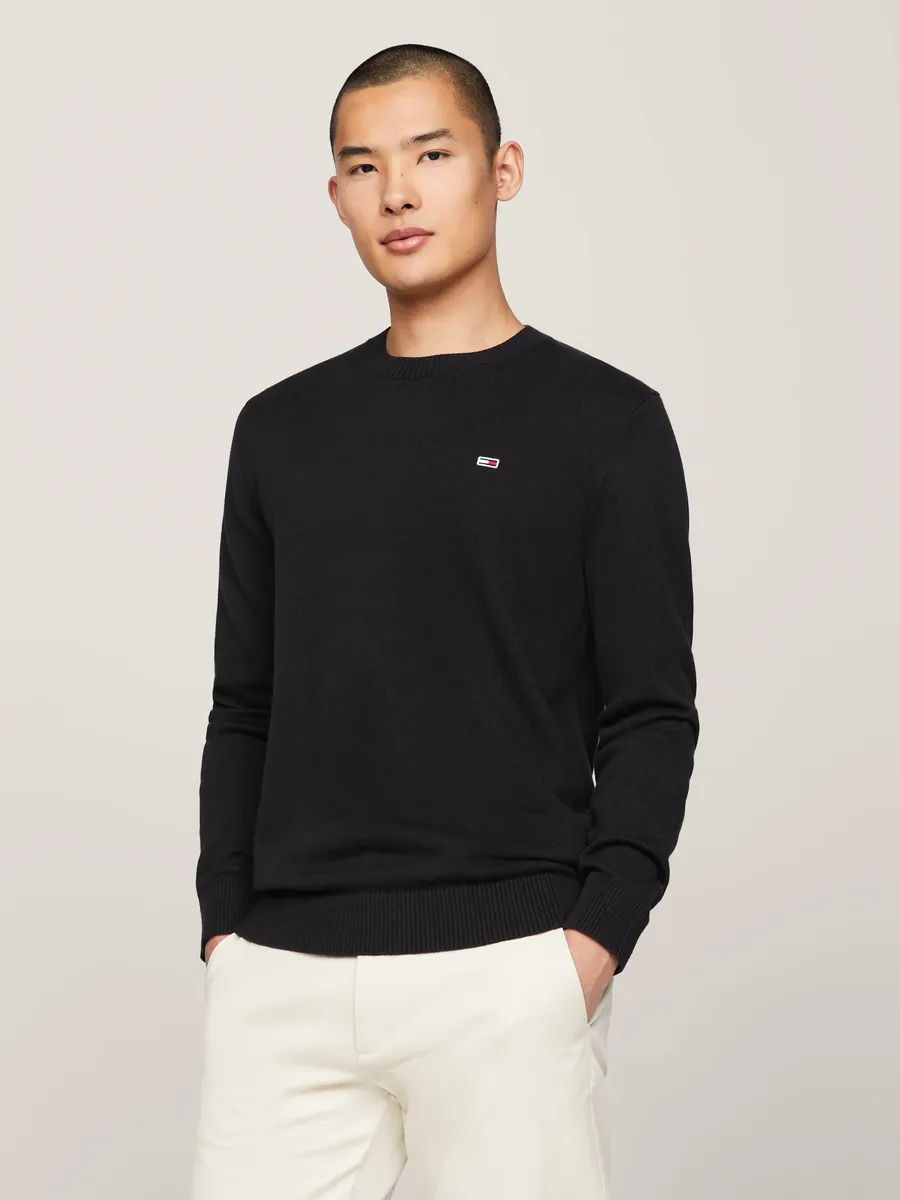 Свитер Tommy Jeans с круглым вырезом "TJM SLIM ESSENTIAL LIGHT SWEATER" с нашивкой-флажком, черный
Свитер Tommy Jeans с круглым вырезом "TJM SLIM ESSENTIAL LIGHT SWEATER" с нашивкой-флажком, черный