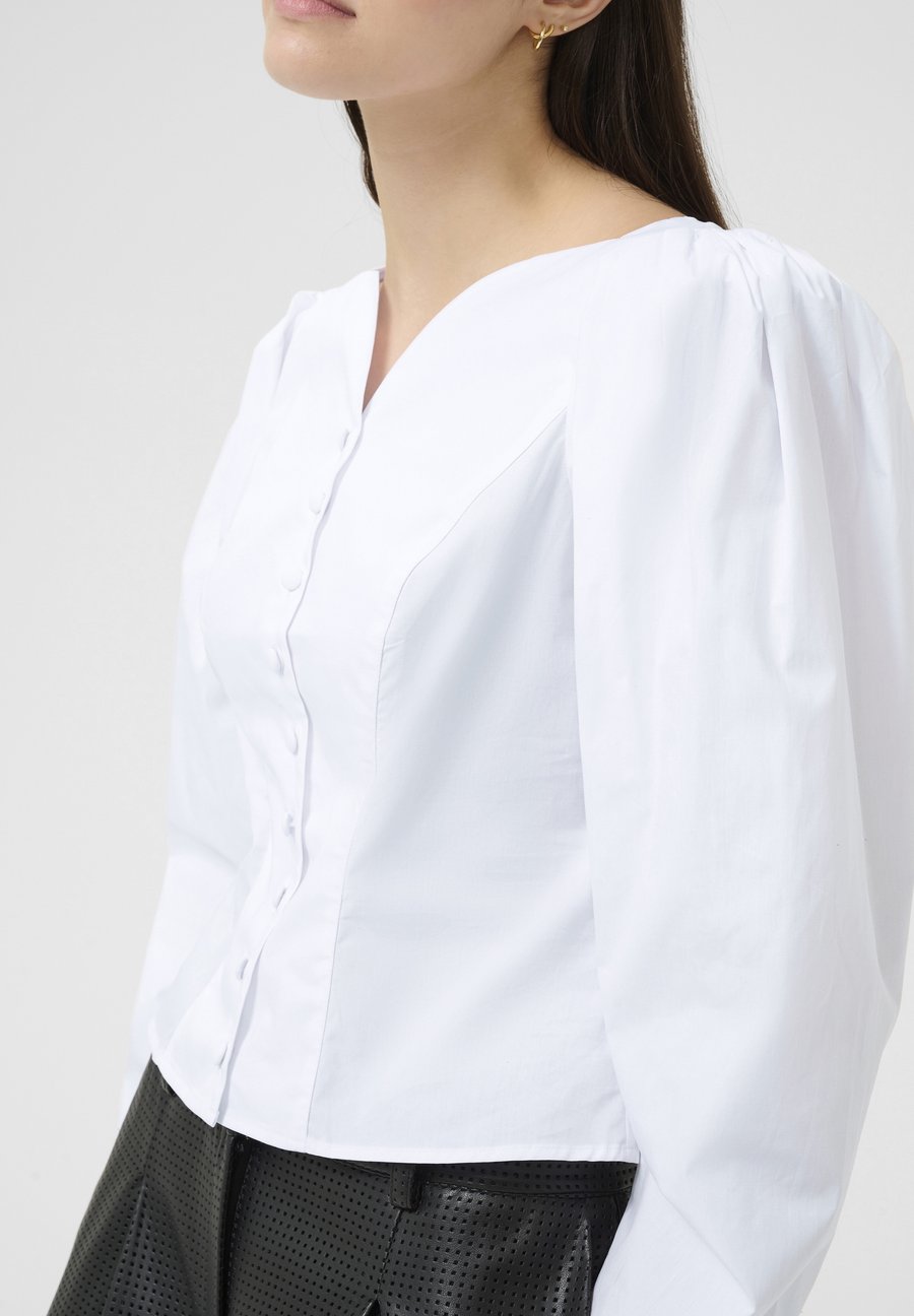 Блуза Karen by Simonsen KBCLAUDIA LS SHIRT, Bright White/White
Блуза Karen by Simonsen KBCLAUDIA LS SHIRT, Bright White/White