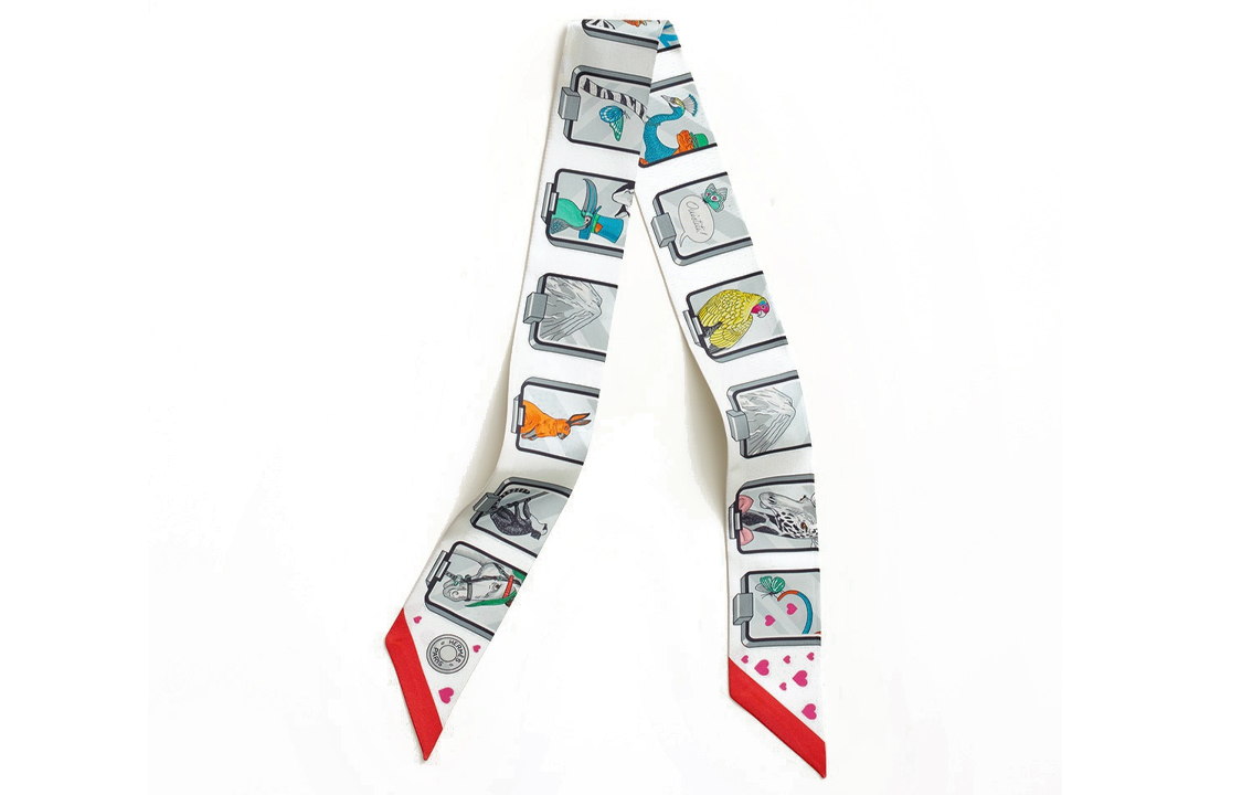 Шелковый платок унисекс белый HERMES
Шелковый платок унисекс белый HERMES