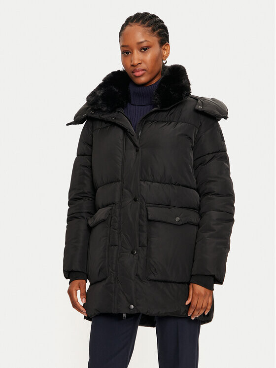 Пуховик свободного кроя Rinascimento, черный
Пуховик свободного кроя Rinascimento, черный