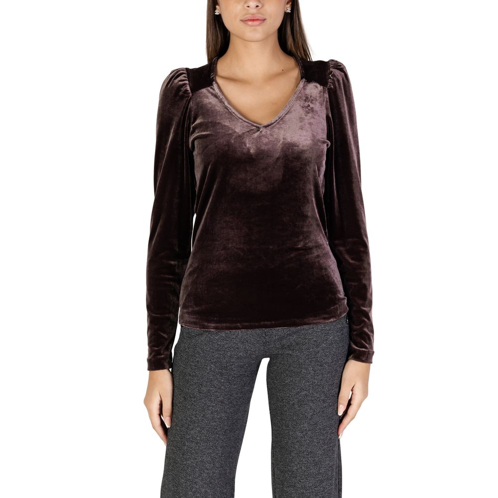 Коричневые полиэстеровые топ и футболка b.young
Коричневые полиэстеровые топ и футболка b.young