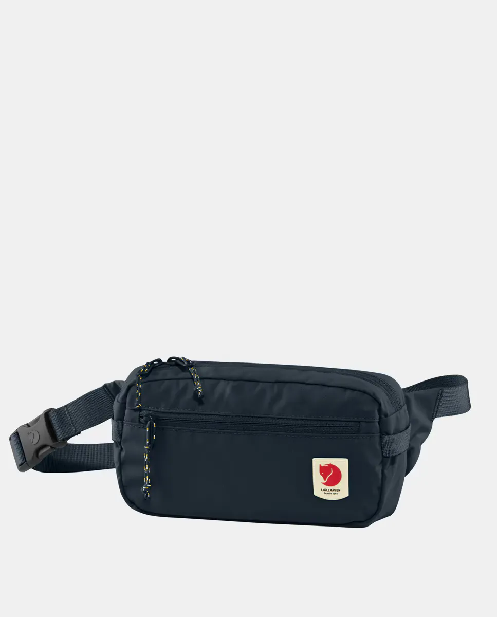 Маленькая поясная сумка High Coast Hip Pack Темно-синего цвета Fjällräven, темно-синий
Маленькая поясная сумка High Coast Hip Pack Темно-синего цвета Fjällräven, темно-синий