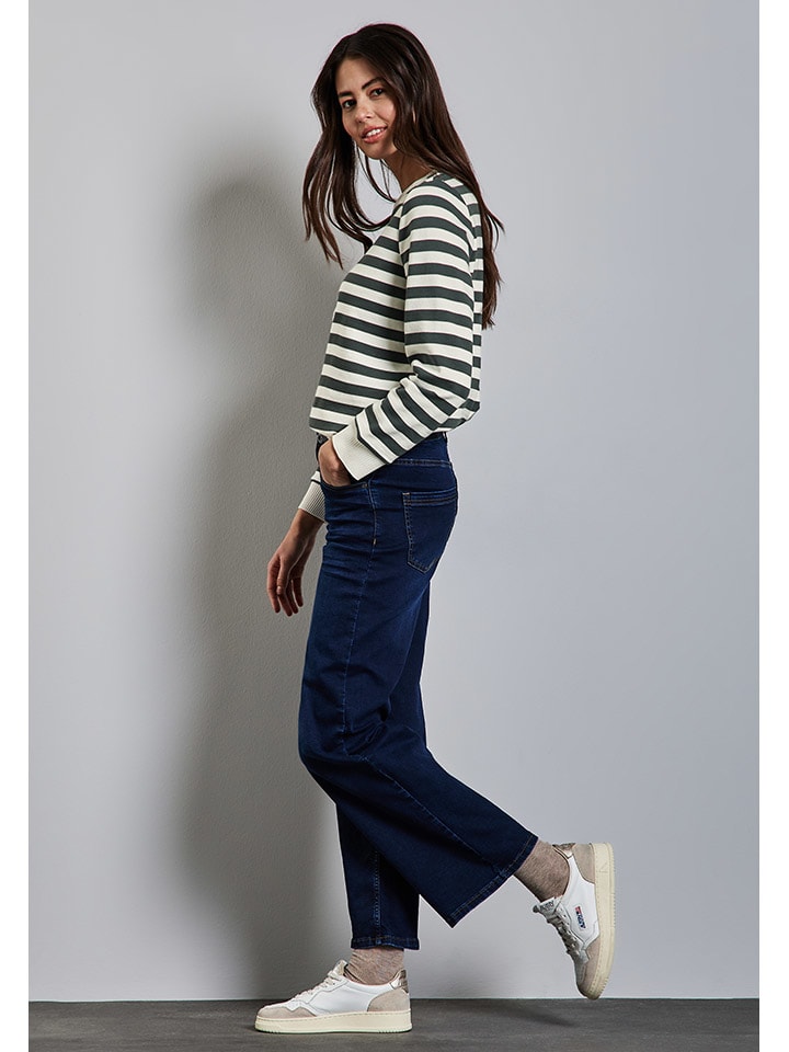 Спортивная куртка Street One, цвет grau/creme
Спортивная куртка Street One, цвет grau/creme