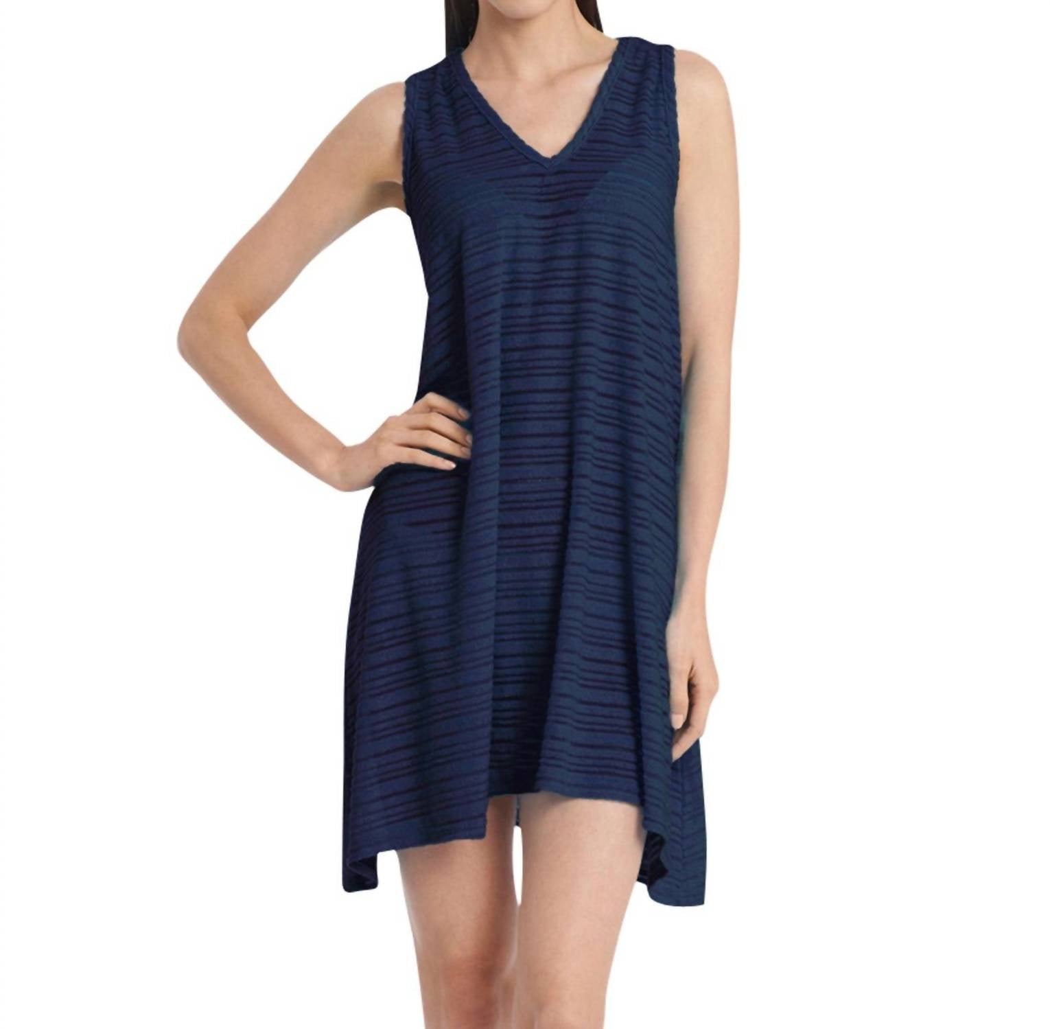 Платье-платок с V-образным вырезом синего цвета Jordan Taylor
Платье-платок с V-образным вырезом синего цвета Jordan Taylor