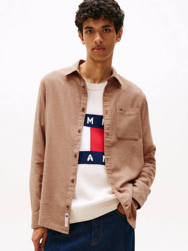 Хлопковая рубашка с длинным рукавом и воротником от Tommy Jeans Tommy Hilfiger
Хлопковая рубашка с длинным рукавом и воротником от Tommy Jeans Tommy Hilfiger