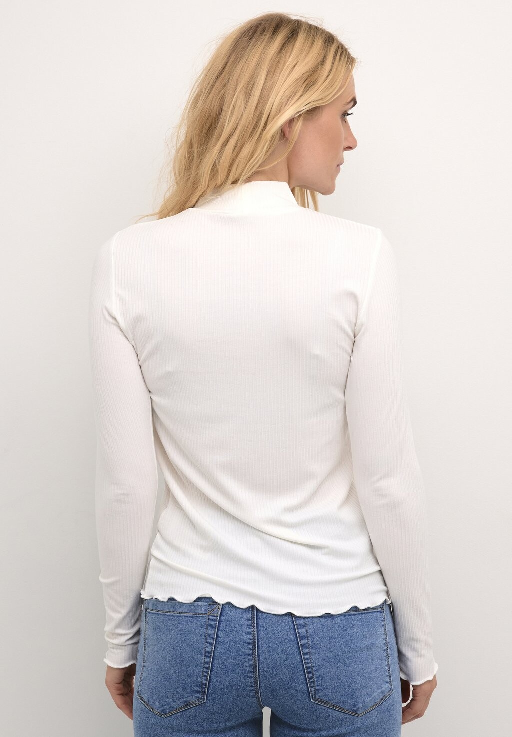 Джемпер DREW Kaffe, кремовый
Джемпер DREW Kaffe, кремовый