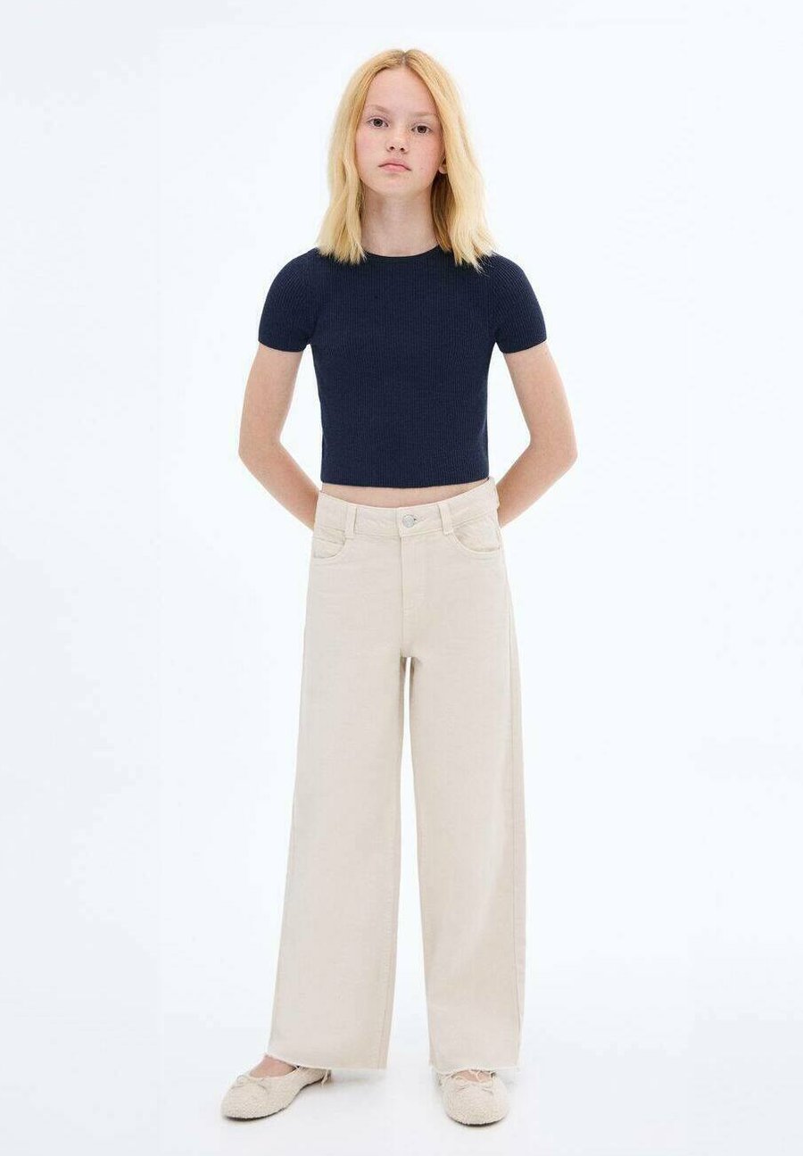 Футболка Mango Kids KID, Royal Blue, Синий, Футболка Mango Kids KID, Royal Blue
Футболка Mango Kids KID, Royal Blue, Синий, Футболка Mango Kids KID, Royal Blue