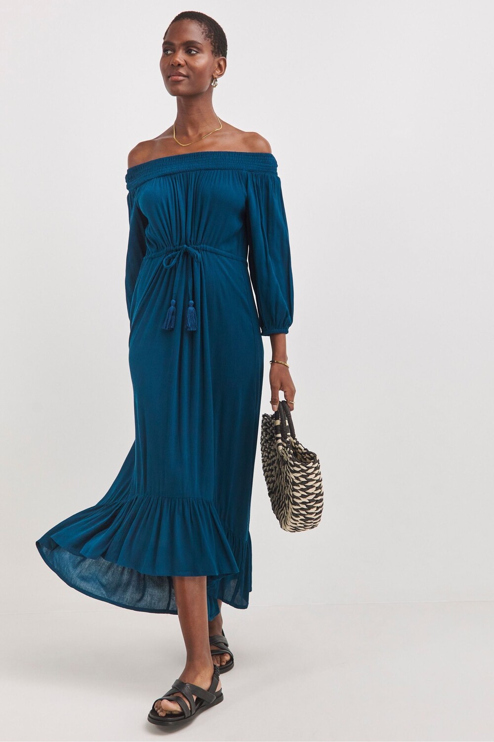 Платье миди с жатым вырезом и открытыми плечами Jd Williams, синий
Платье миди с жатым вырезом и открытыми плечами Jd Williams, синий