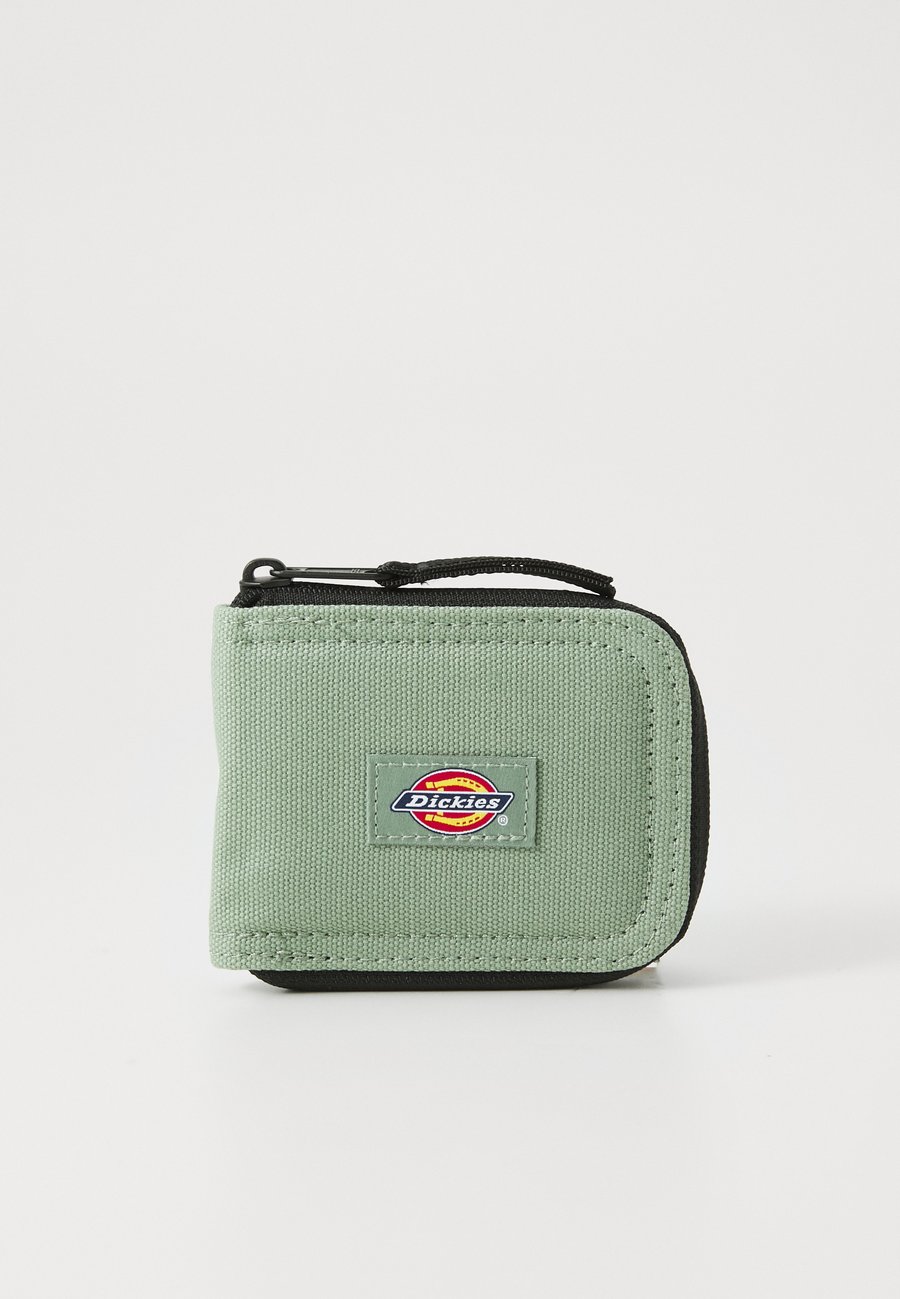 Кошелек Dickies DUCK WALLET UNISEX, Sea Spray/Dark Green
Кошелек Dickies DUCK WALLET UNISEX, Sea Spray/Dark Green