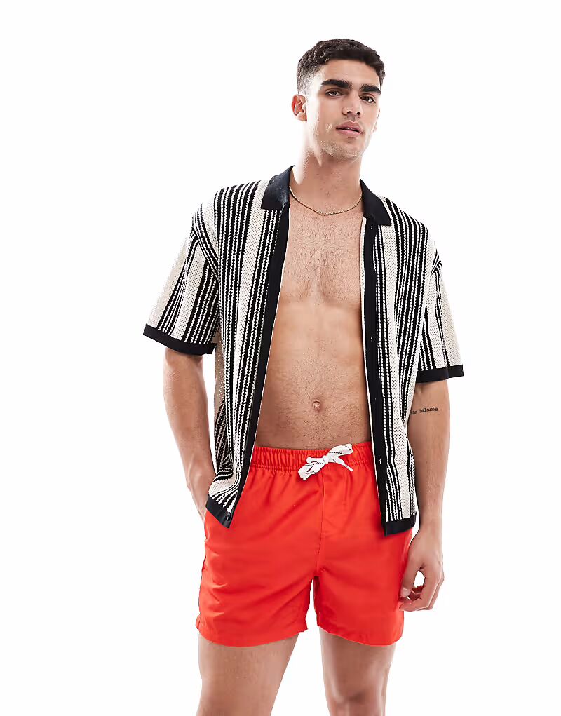 Шорты для плавания ONLY & SONS красного цвета
Шорты для плавания ONLY & SONS красного цвета