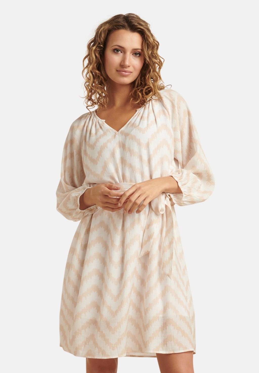 Повседневное платье Smashed Lemon, кремовый
Повседневное платье Smashed Lemon, кремовый