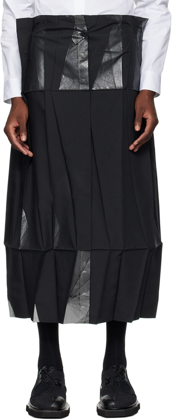 Черные стандартные брюки 132 5. ISSEY MIYAKE
Черные стандартные брюки 132 5. ISSEY MIYAKE