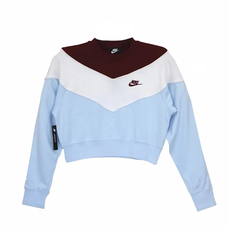 Футболка женская синяя Nike
Футболка женская синяя Nike