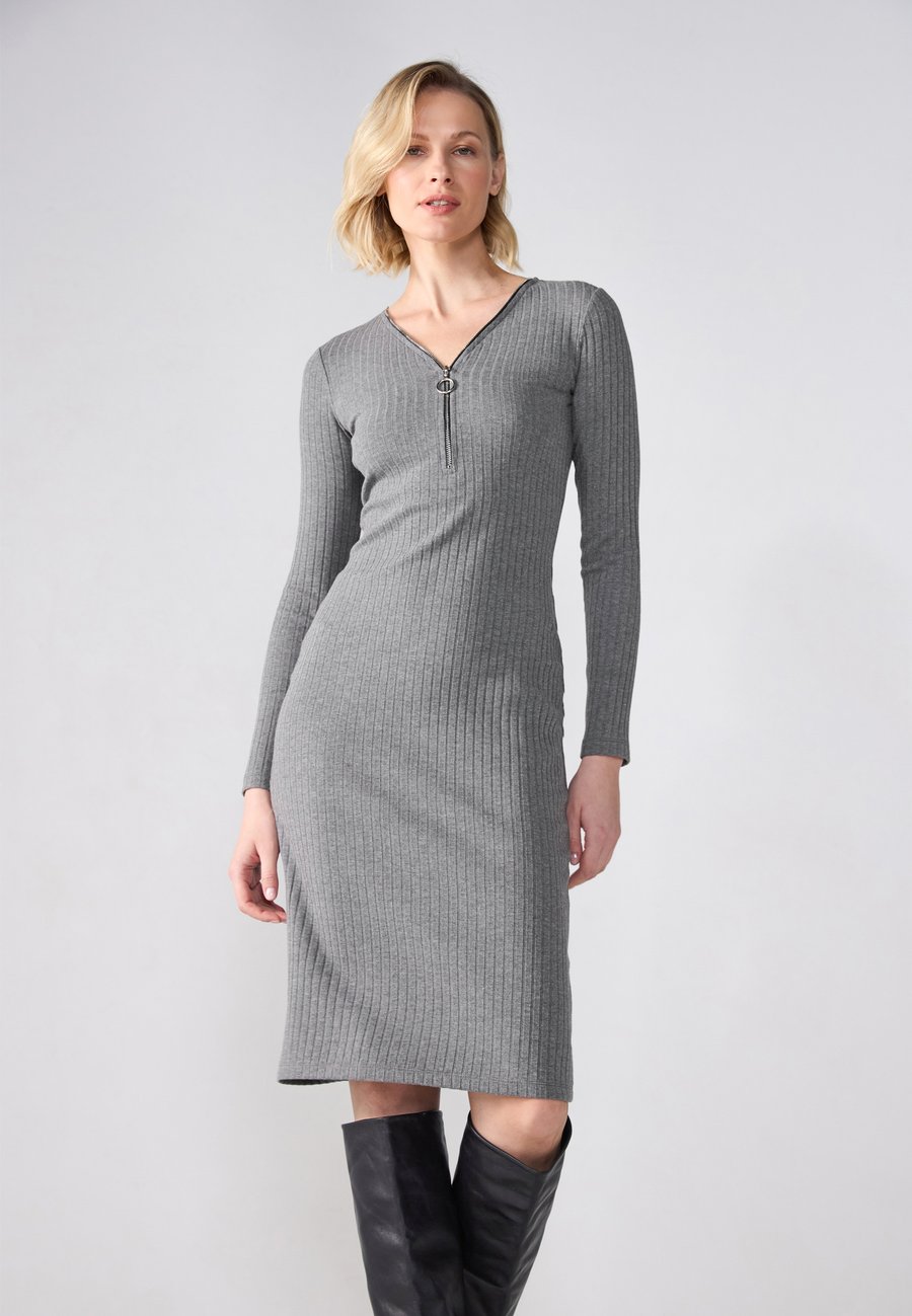 Платье Anna Field Shift dress, Dark Grey Melange/Mottled Dark Grey
Платье Anna Field Shift dress, Dark Grey Melange/Mottled Dark Grey