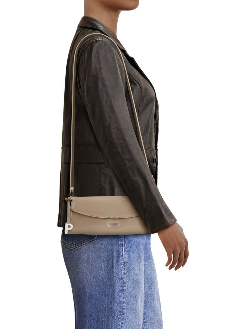 Сумка кросс-боди Picard ROME, Chai/Beige
Сумка кросс-боди Picard ROME, Chai/Beige