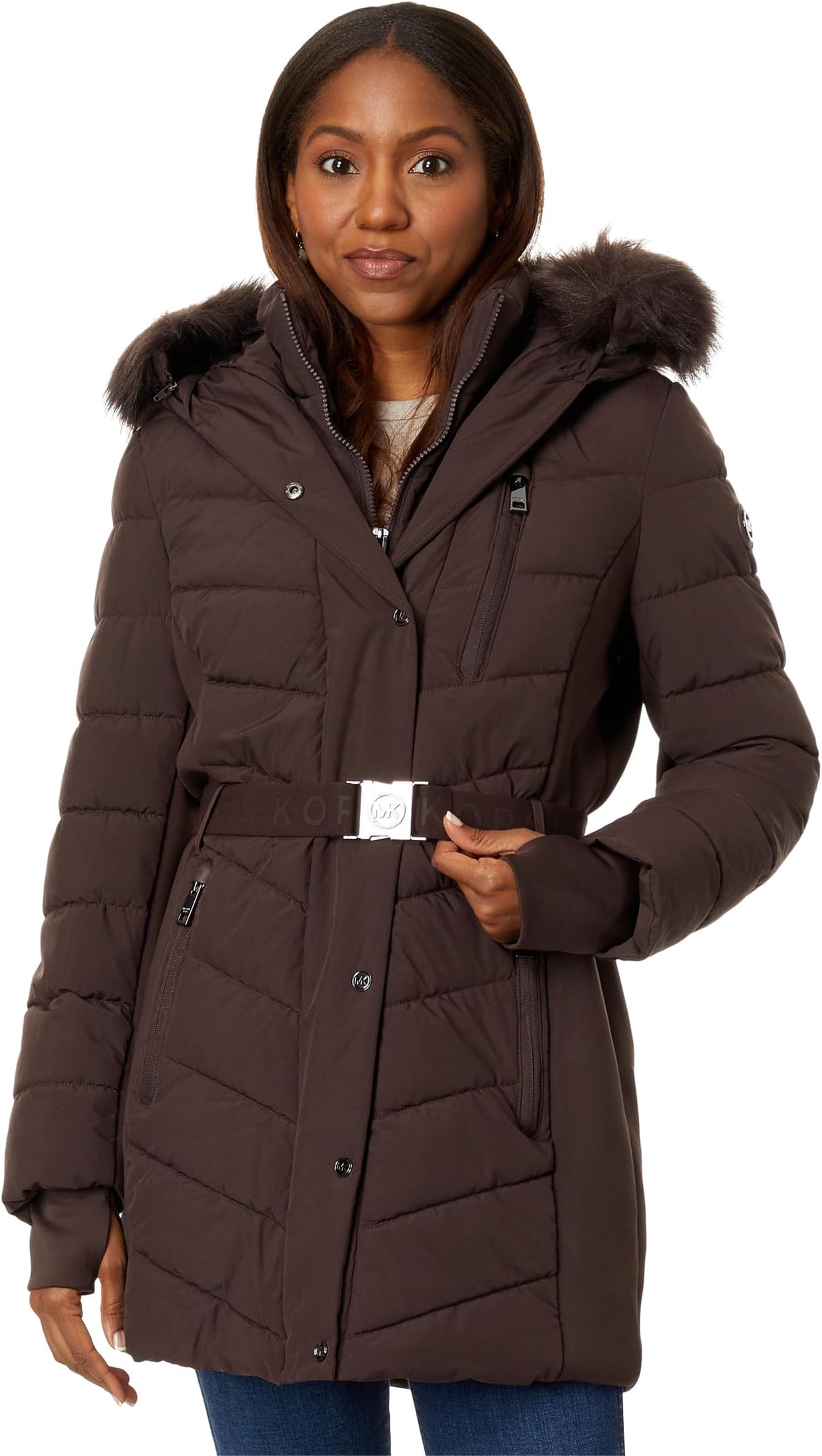Пуховик MICHAEL Michael Kors Belted Active Puffer A421168C, цвет Chocolate
Пуховик MICHAEL Michael Kors Belted Active Puffer A421168C, цвет Chocolate
