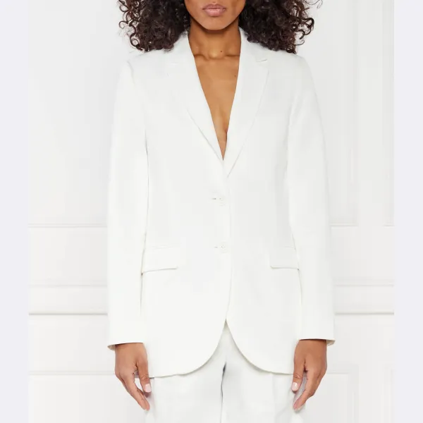 Элегантный пиджак оверсайз Michael Kors, белый
Элегантный пиджак оверсайз Michael Kors, белый
