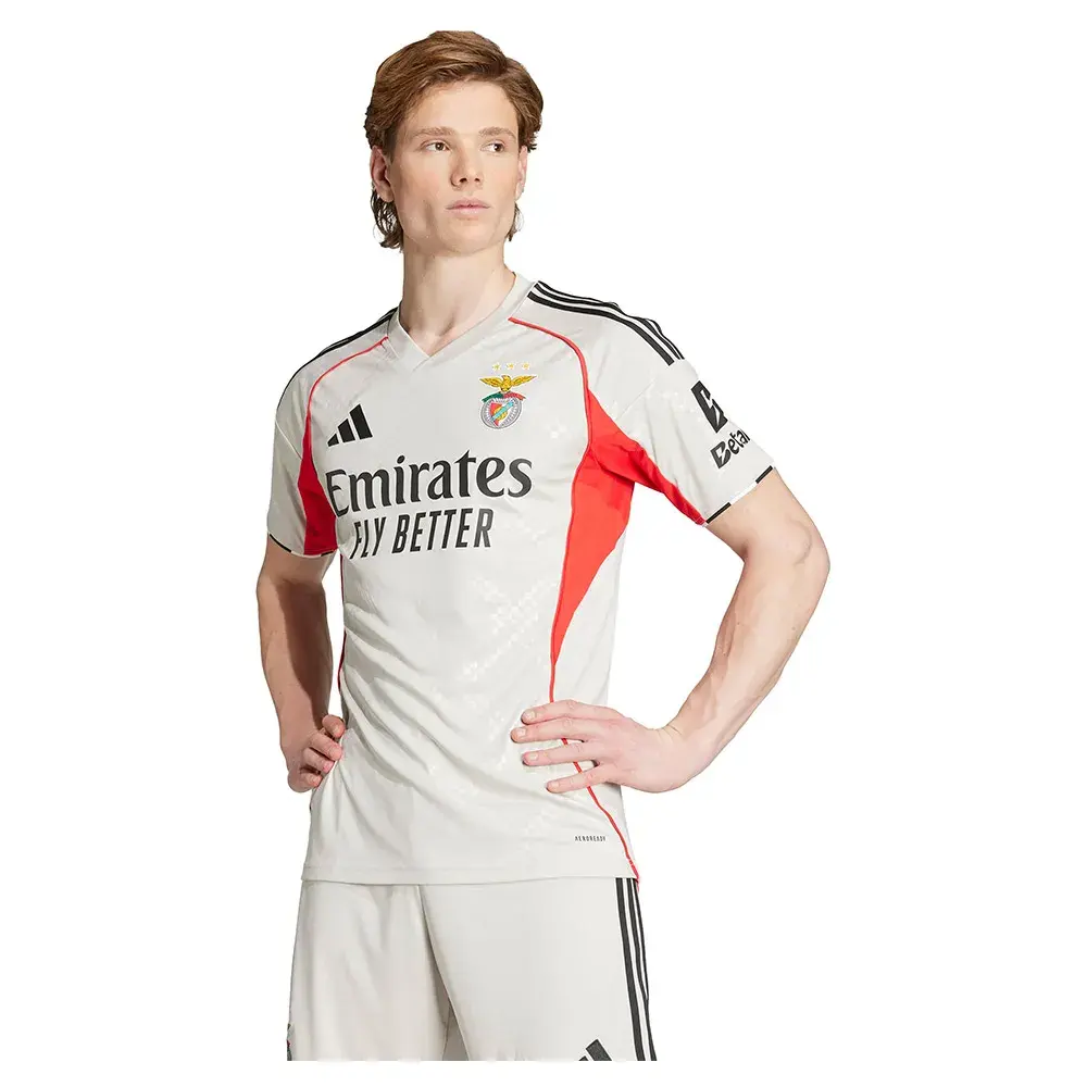 Футболка с коротким рукавом adidas Benfica 25/26 Away, бежевый
Футболка с коротким рукавом adidas Benfica 25/26 Away, бежевый