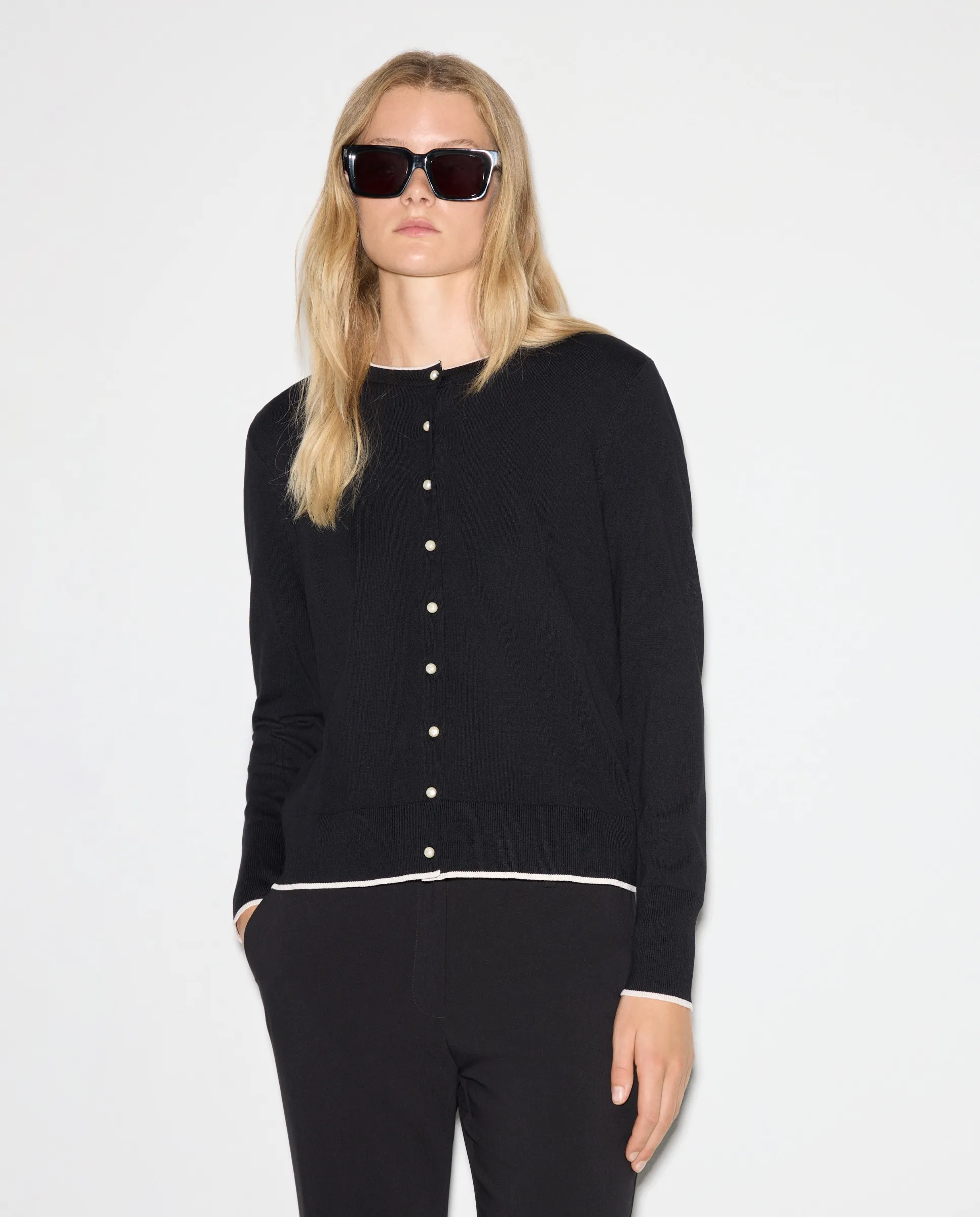 Женская гладкая вискозная куртка Woman El Corte Inglés, черный
Женская гладкая вискозная куртка Woman El Corte Inglés, черный