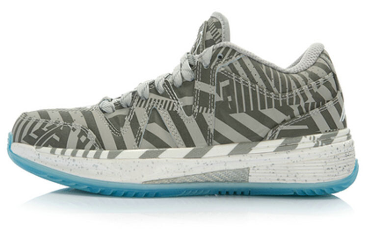 Баскетбольные кроссовки WOW 2 мужские низкие синие Lining
Баскетбольные кроссовки WOW 2 мужские низкие синие Lining