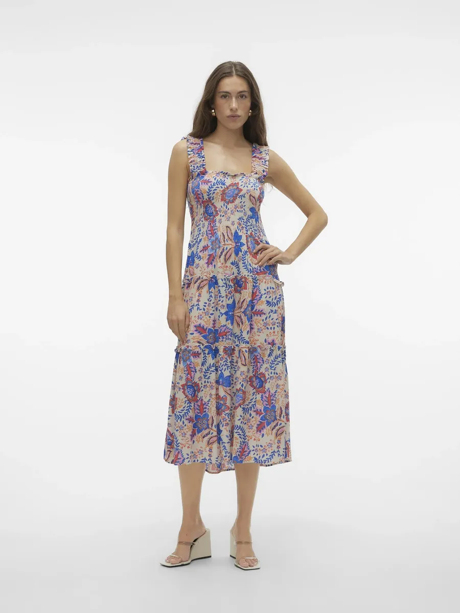 Летнее платье Vero Moda "VMMENNY SL SMOCK CALF DRESS WVN GA", серебристый
Летнее платье Vero Moda "VMMENNY SL SMOCK CALF DRESS WVN GA", серебристый