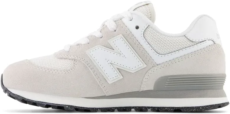 Кроссовки New Balance Kids' 574 V1 на шнуровке, белый
Кроссовки New Balance Kids' 574 V1 на шнуровке, белый